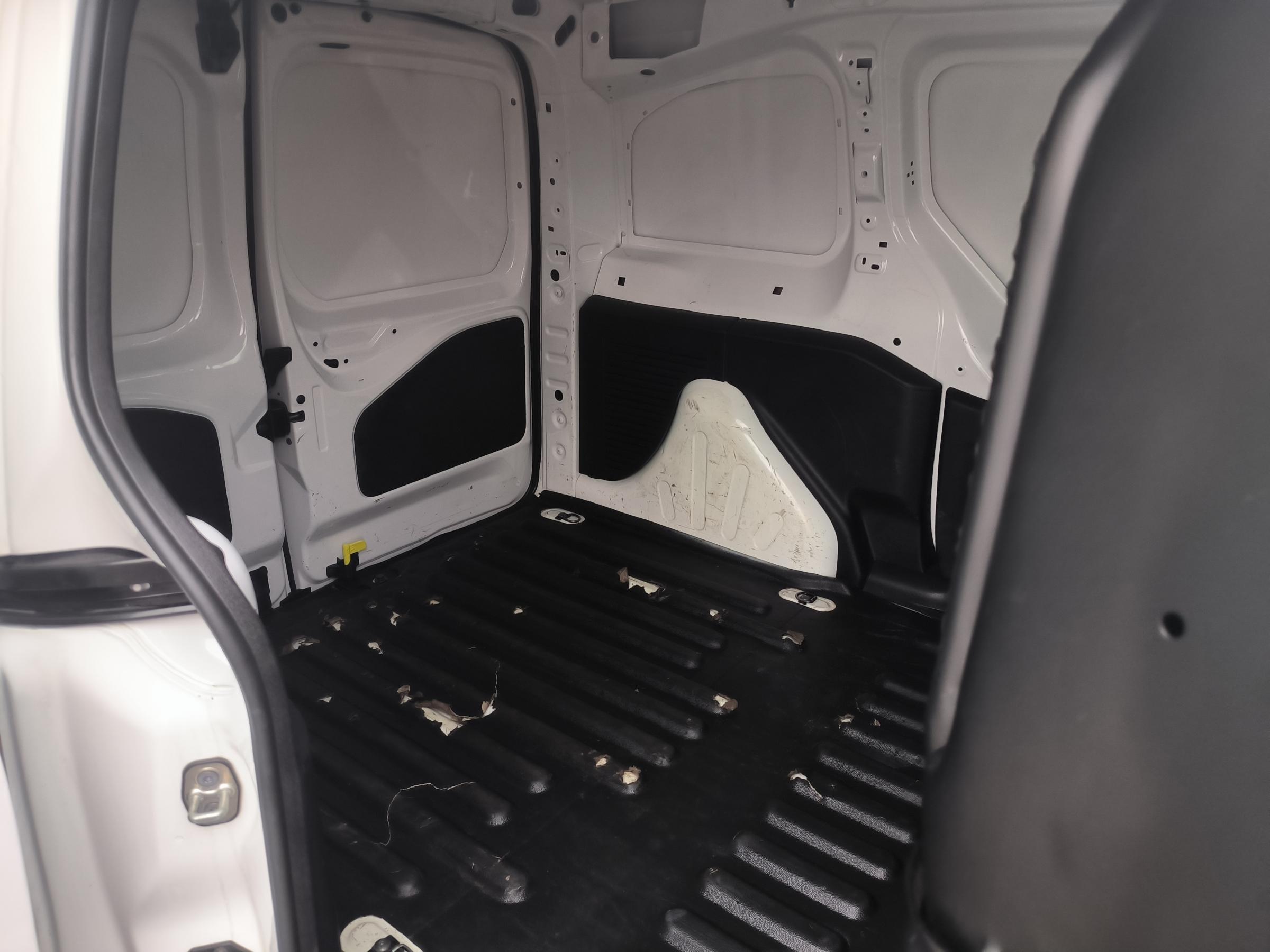 Citroën Berlingo, 2018 - pohled č. 9