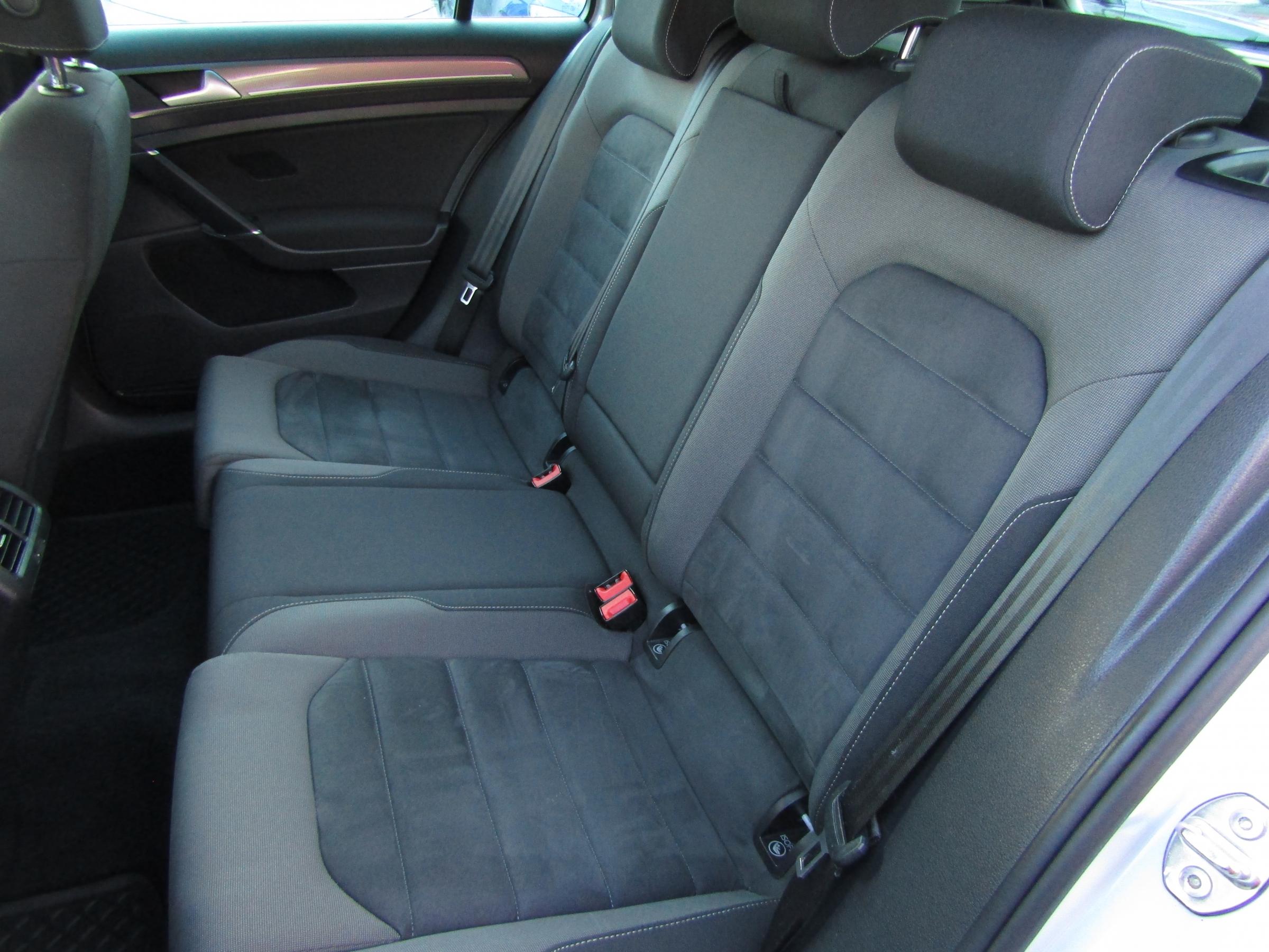 Volkswagen Golf, 2017 - pohled č. 10