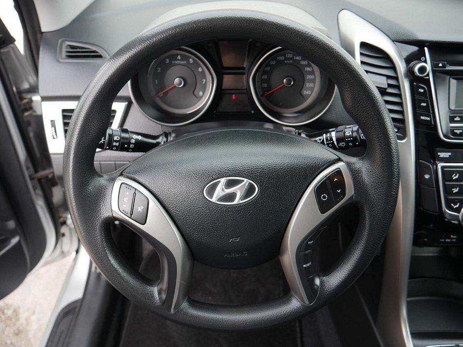 Hyundai I30 1.4 i 