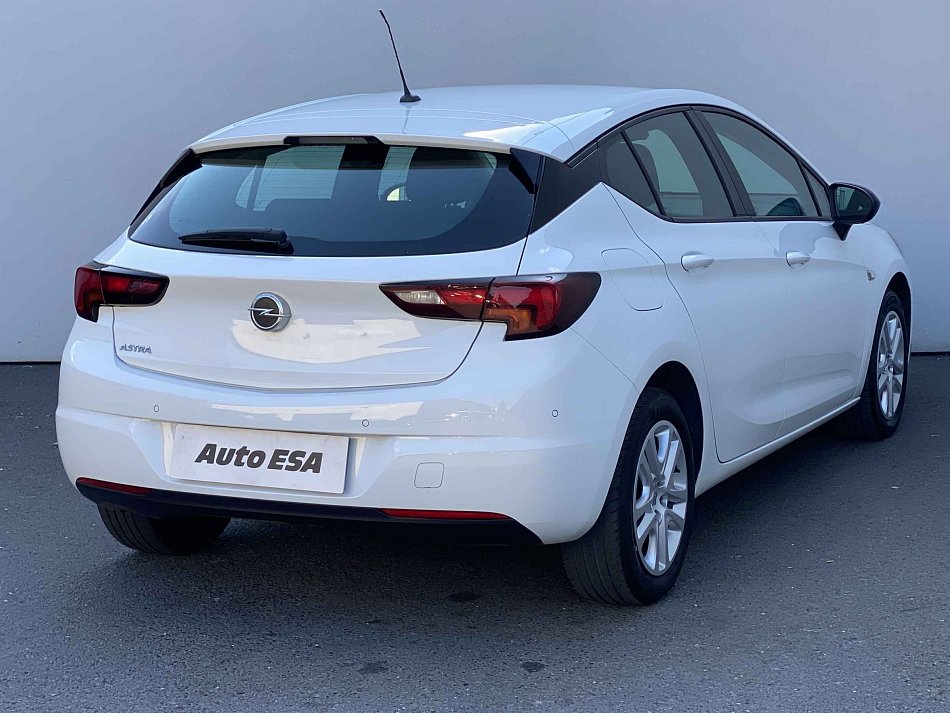 Opel Astra 1.5 CDTi 