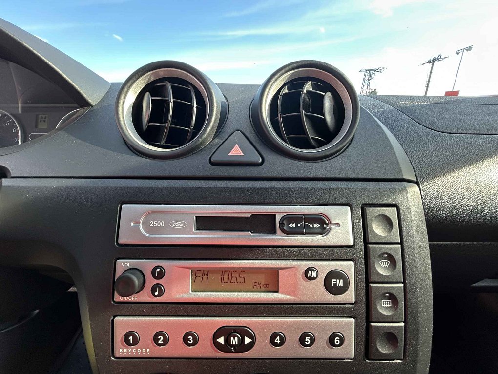 Ford Fiesta 1.4i 