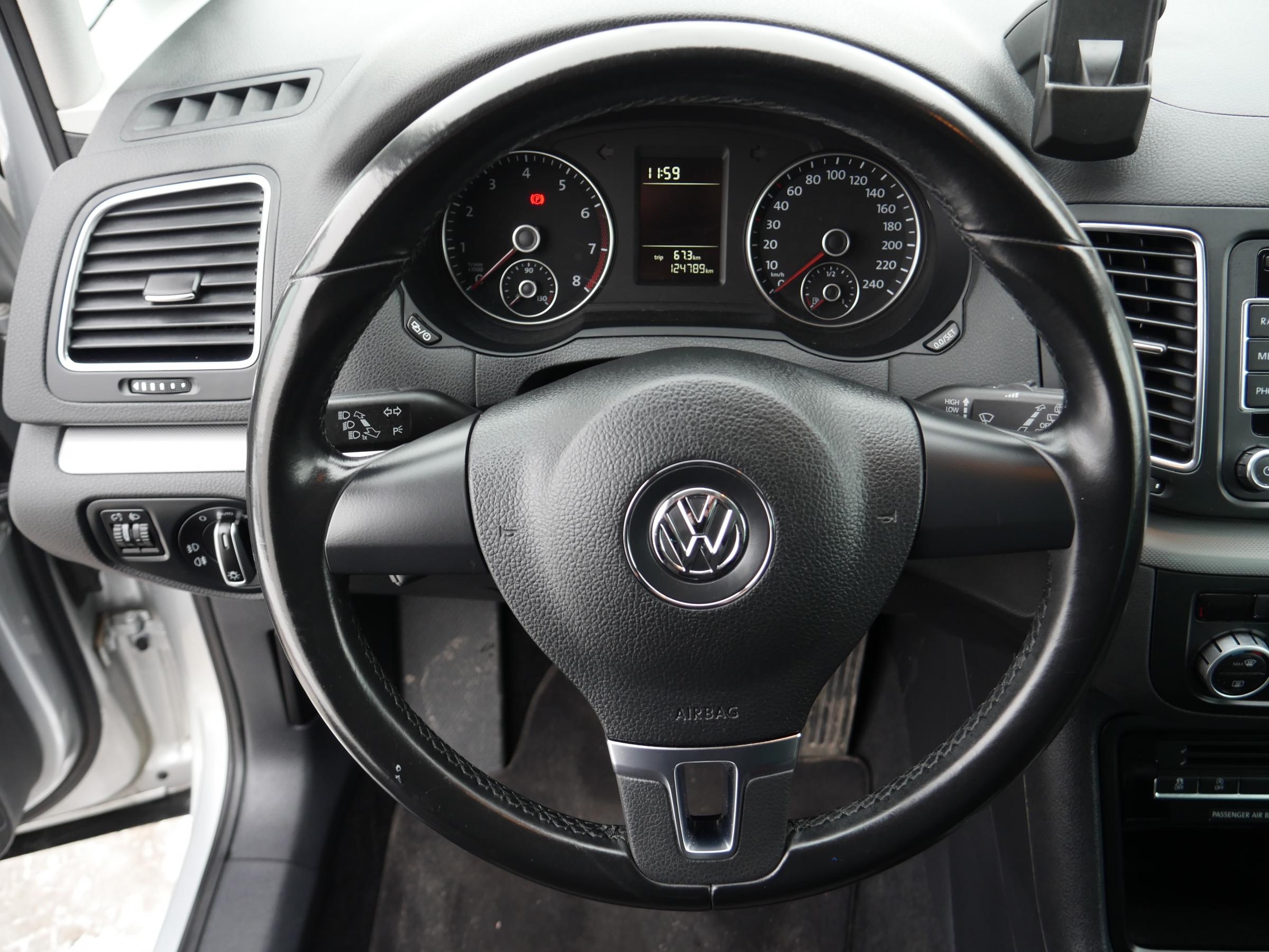 Volkswagen Sharan, 2015 - pohled č. 16