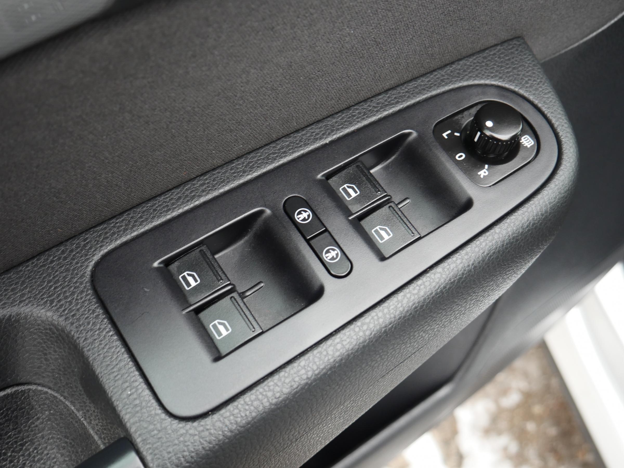 Volkswagen Sharan, 2015 - pohled č. 18