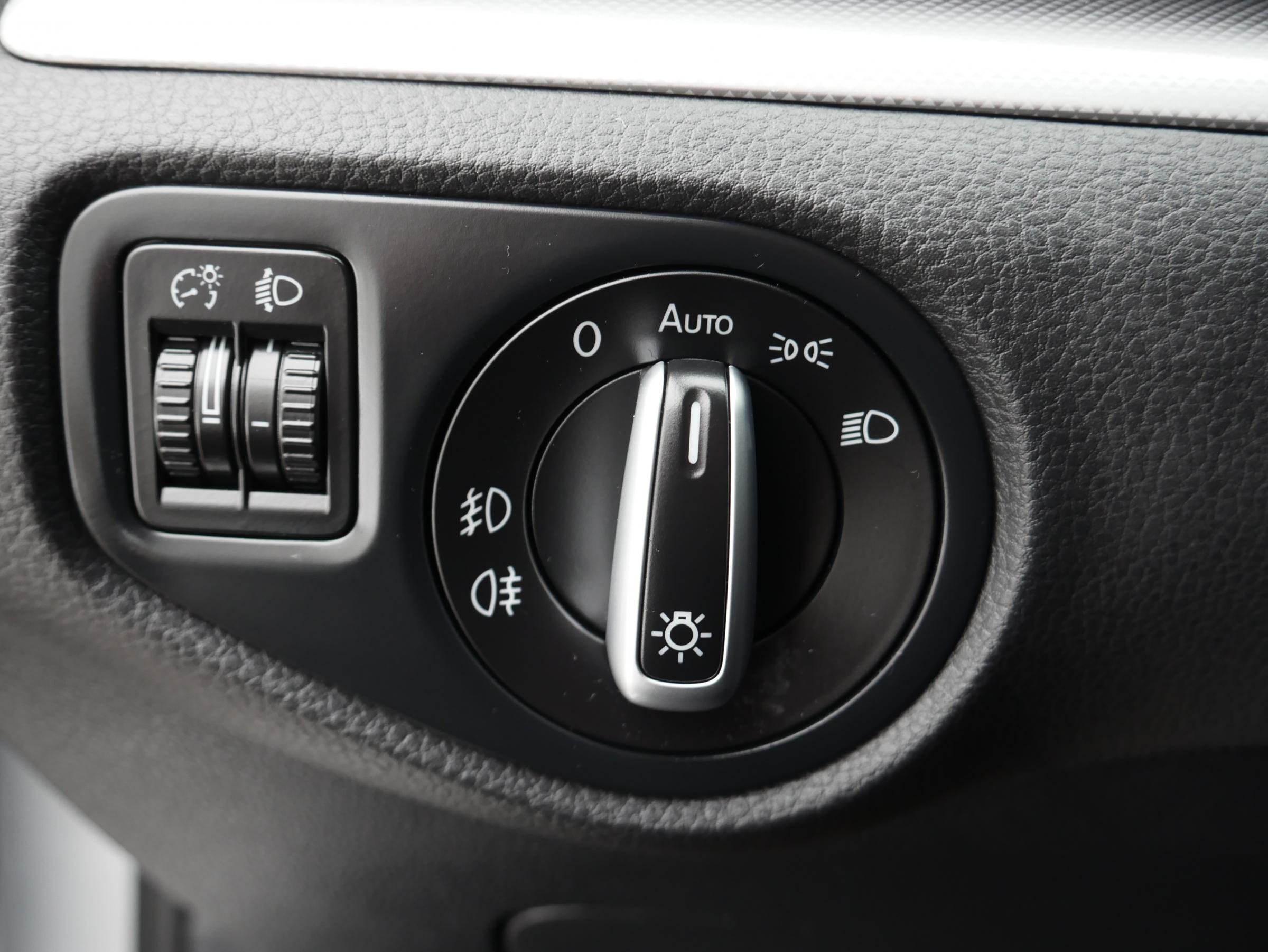 Volkswagen Sharan, 2015 - pohled č. 19