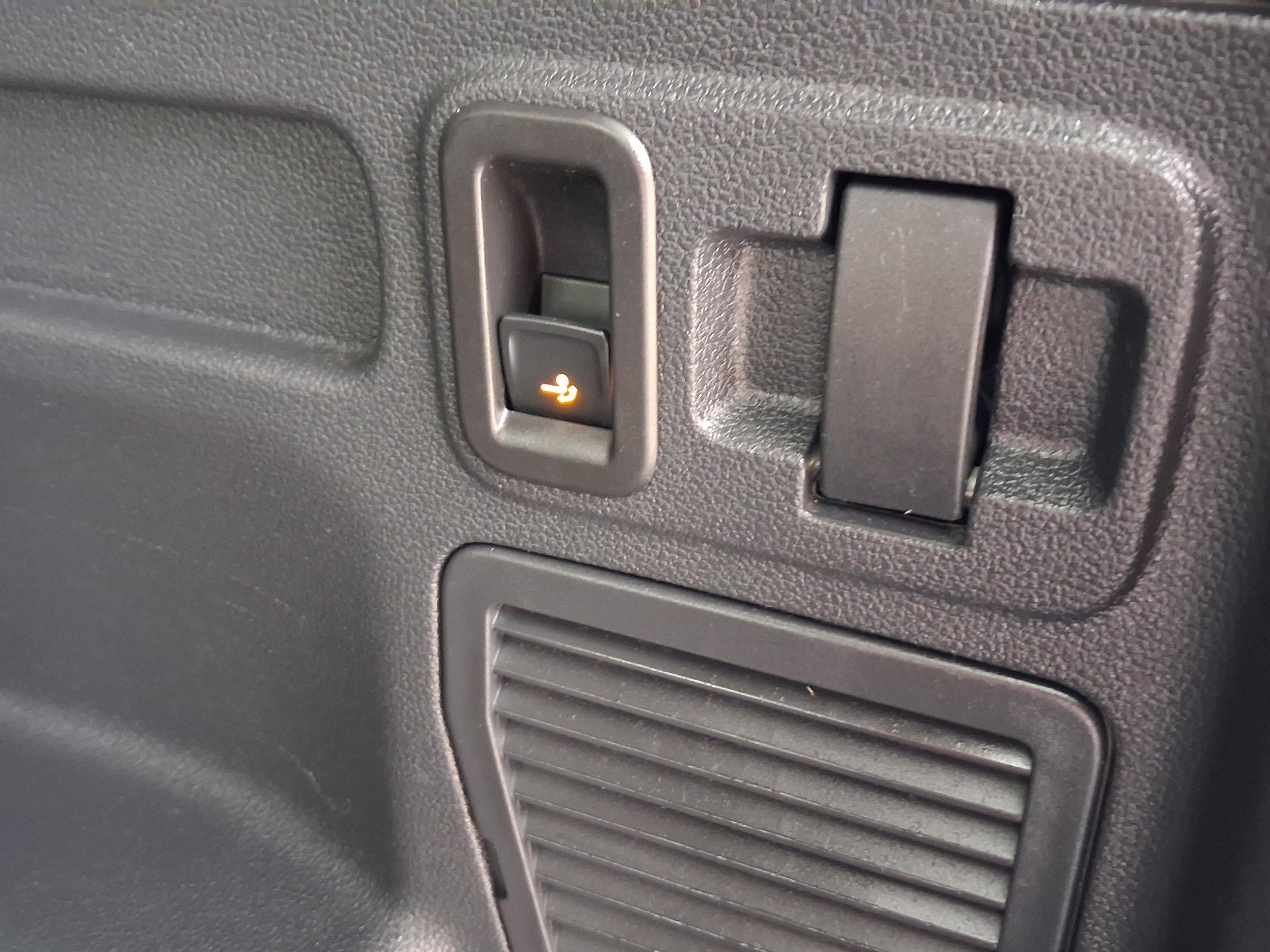 Volkswagen Touran, 2017 - pohled č. 22