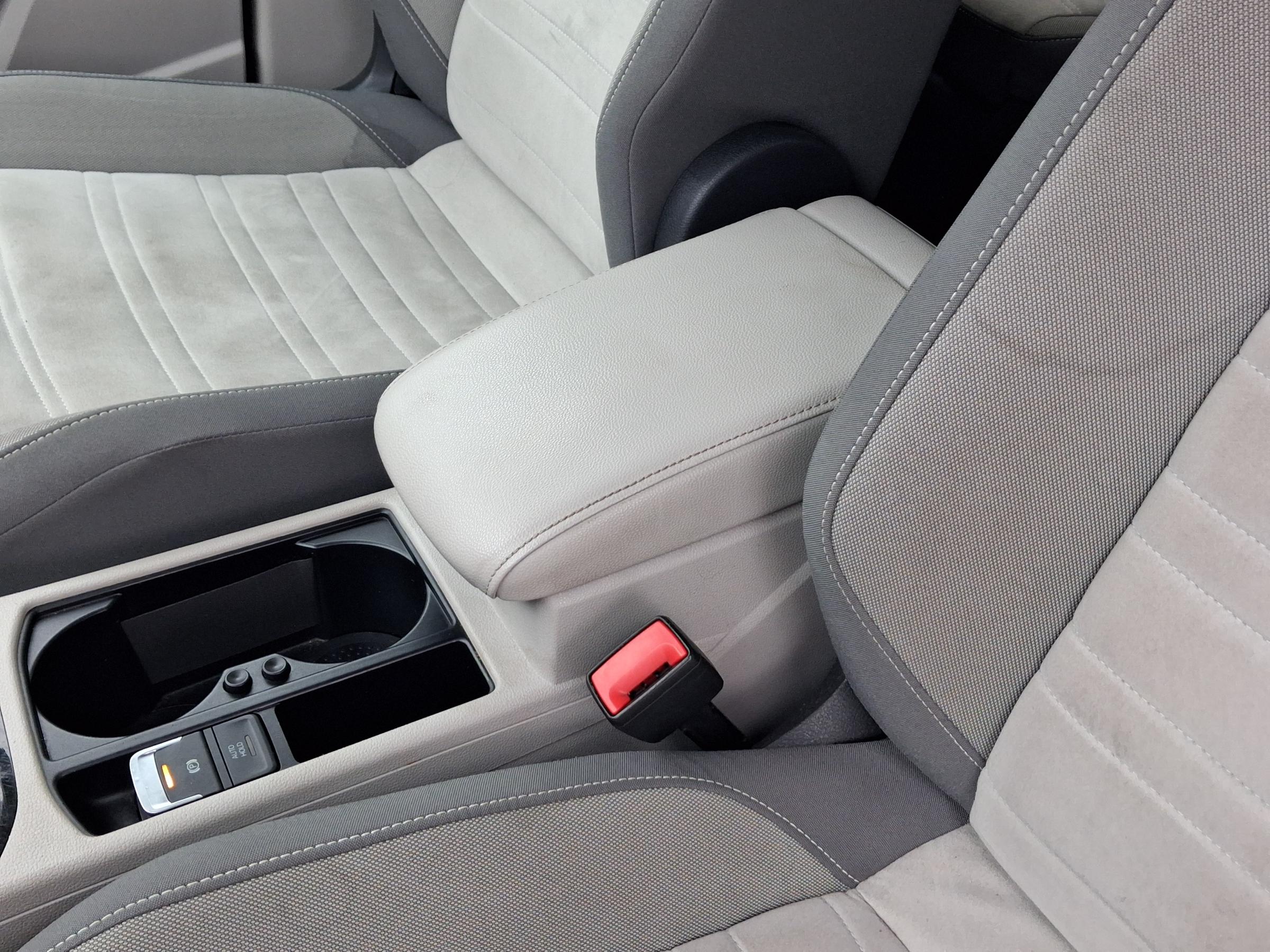 Volkswagen Touran, 2017 - pohled č. 23