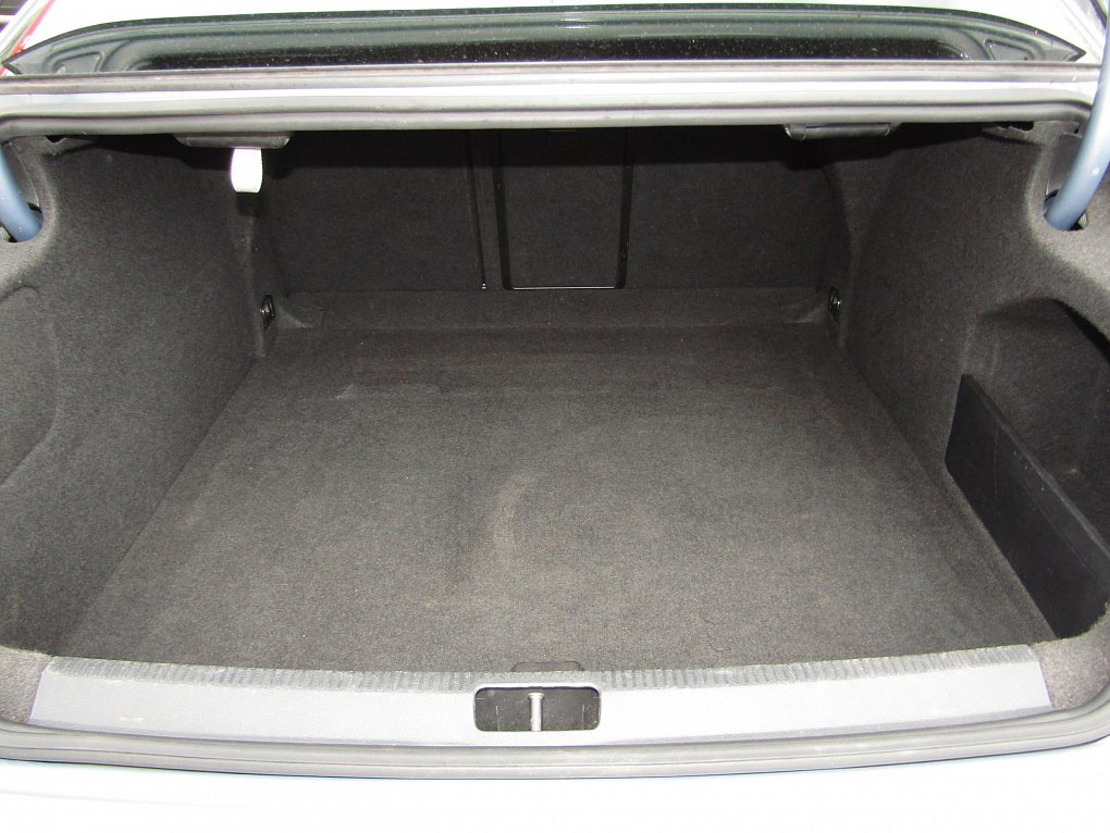 Volkswagen Passat CC 2.0 TDi 