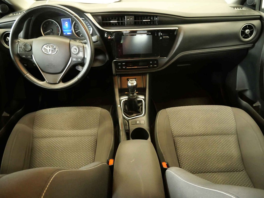 Toyota Corolla 1.6i 