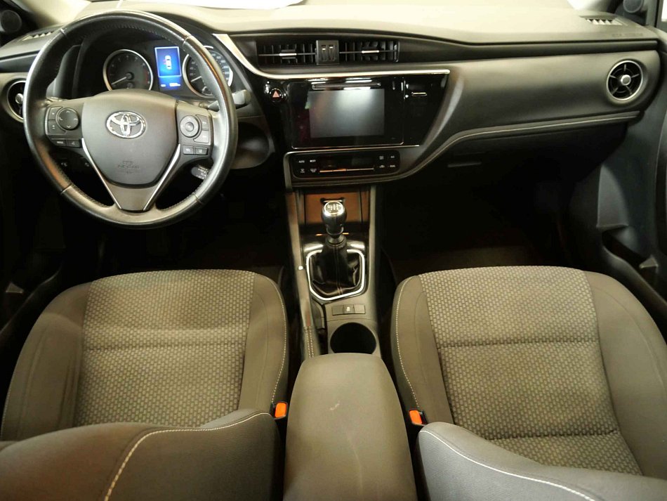 Toyota Corolla 1.6i 