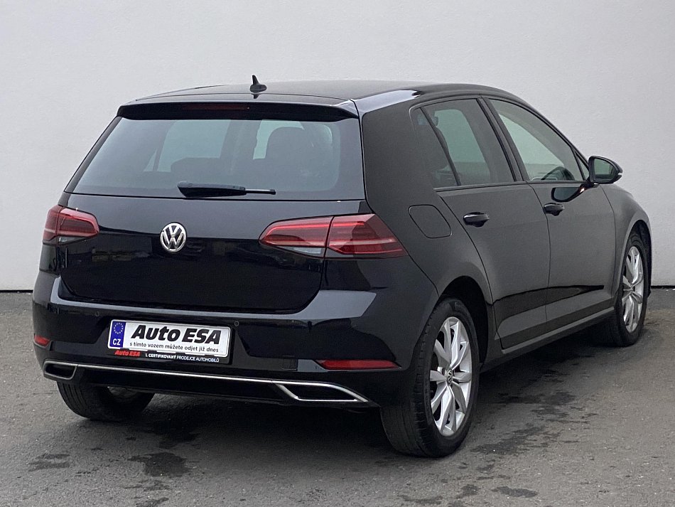 Volkswagen Golf 1.5 TSi Highline