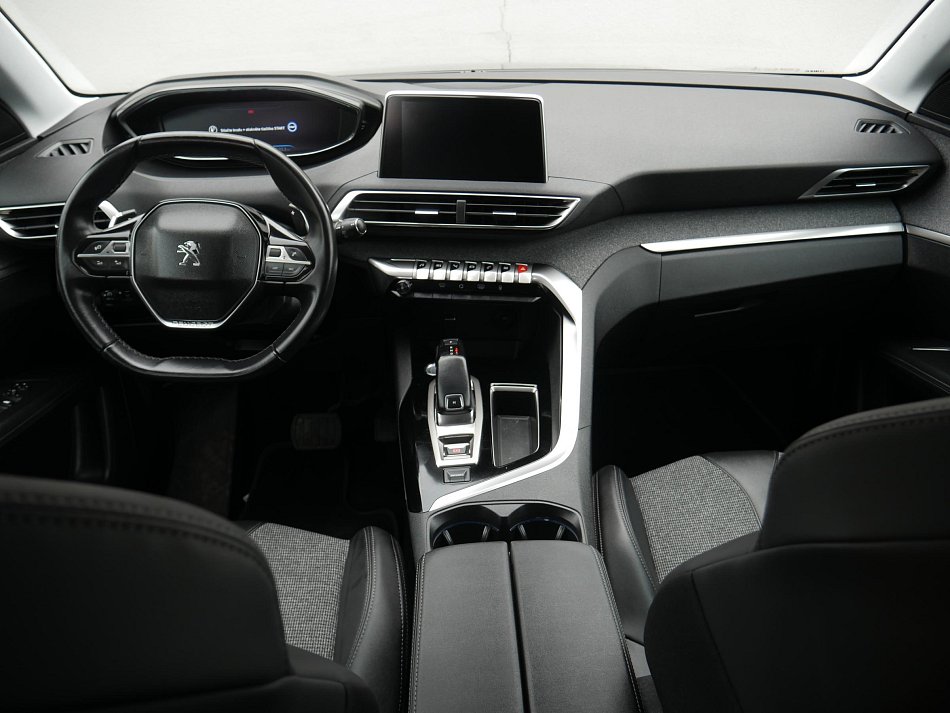 Peugeot 3008 1.2PT Allure