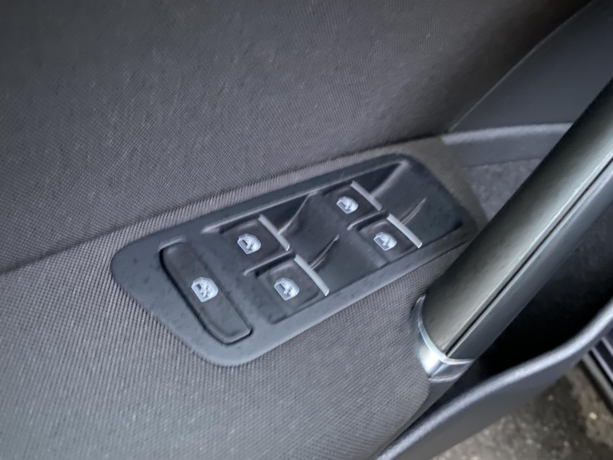 Volkswagen Golf, 2018 - pohled č. 13