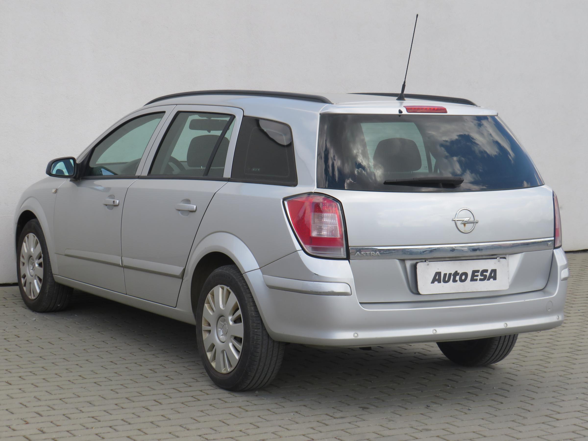 Opel Astra, 2007 - pohled č. 6