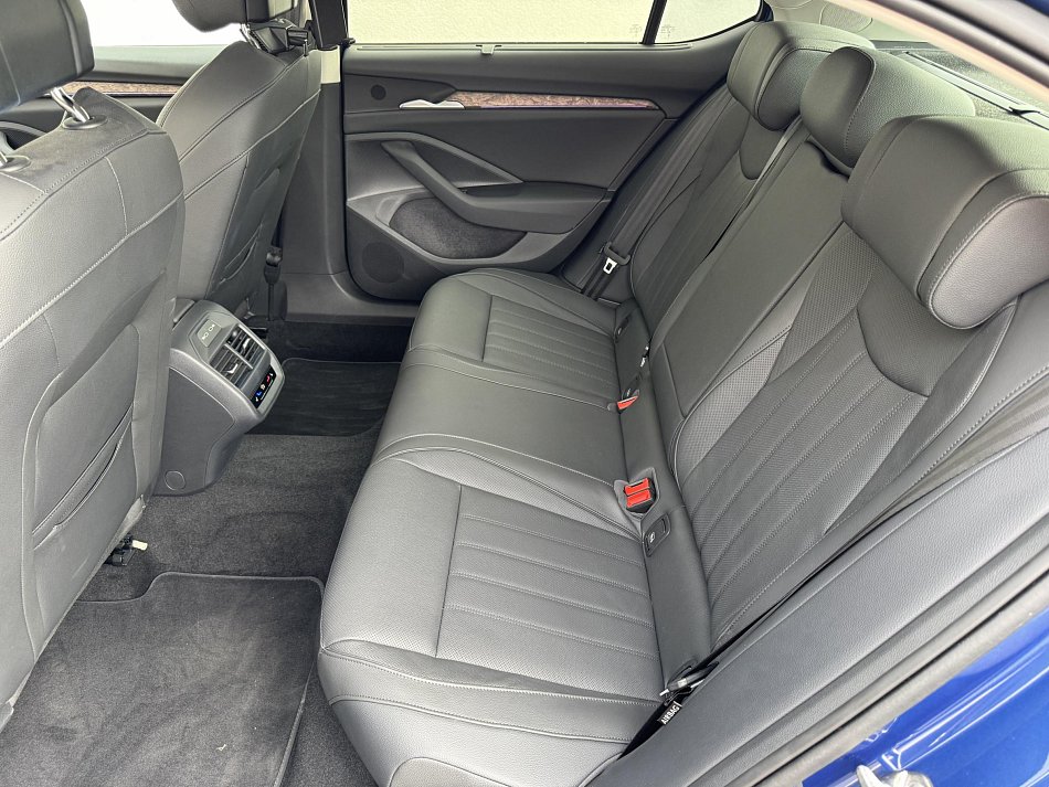 Škoda Superb IV 2.0 TDi L&K 4X4