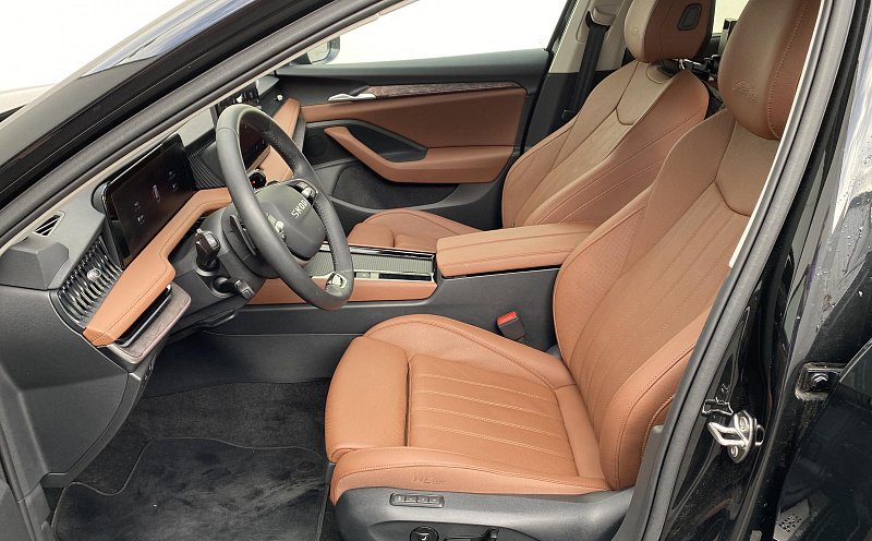 Škoda Superb IV 2.0 TSi L&K