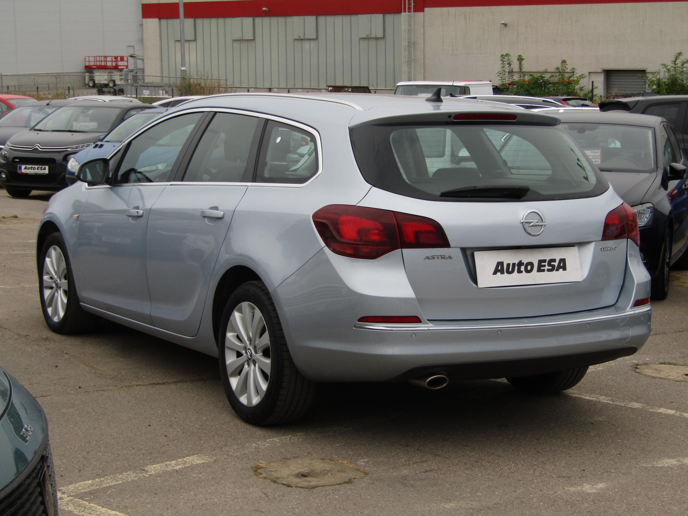 Opel Astra, 2016 - pohled č. 6