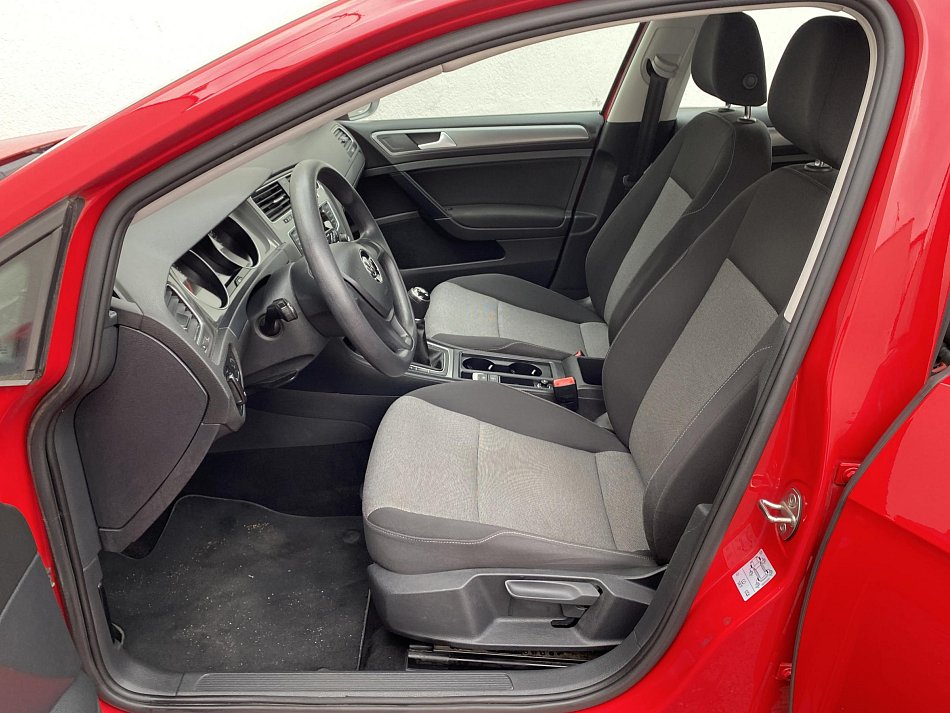 Volkswagen Golf 1.6 TDi Trendline VII