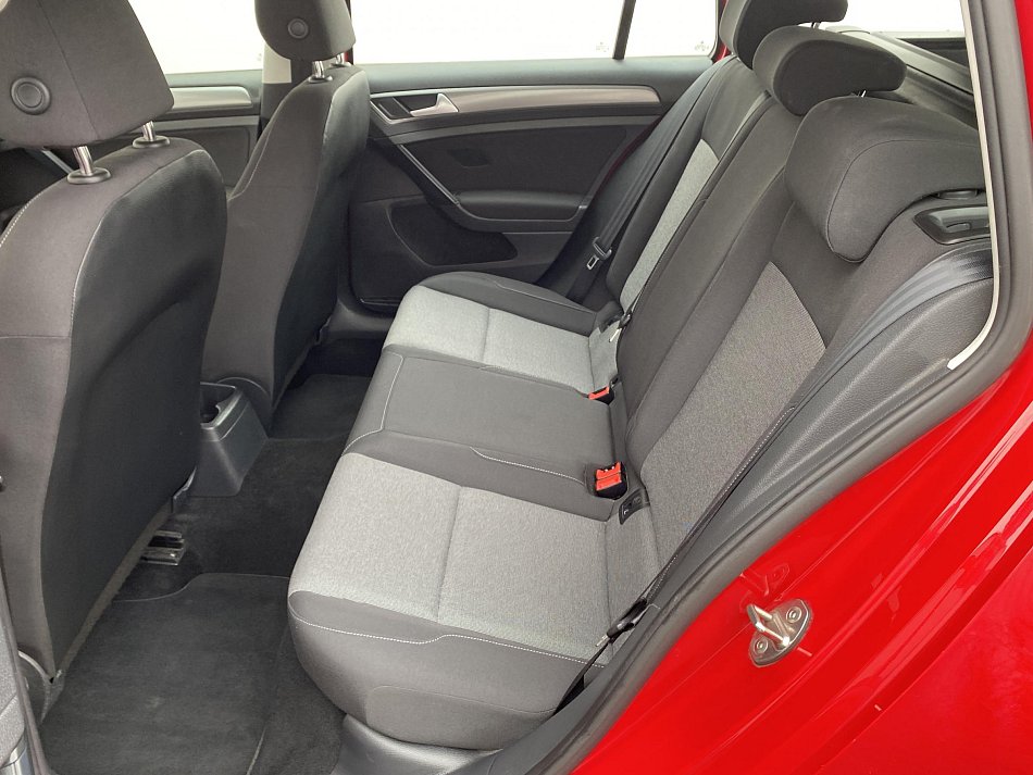 Volkswagen Golf 1.6 TDi Trendline VII