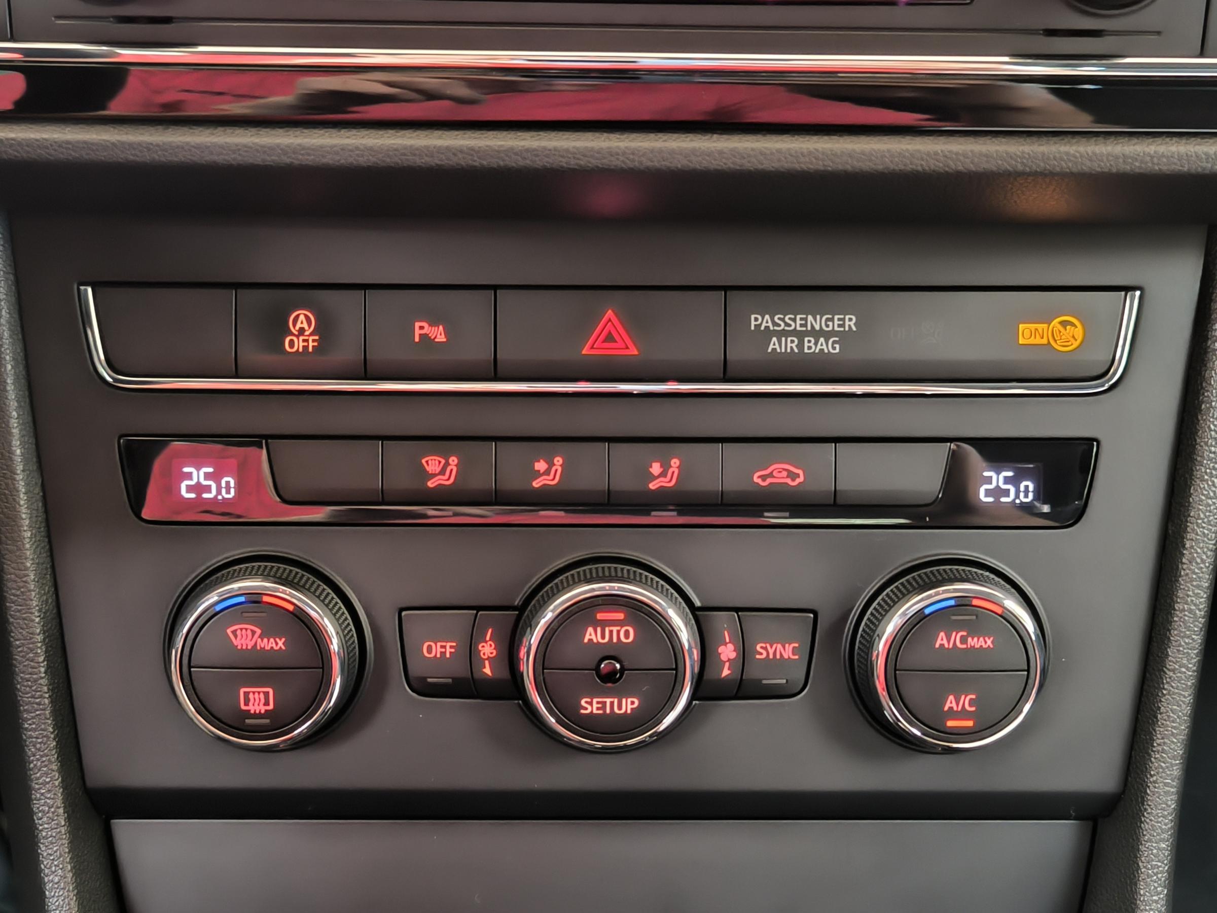 Seat Leon, 2014 - pohled č. 15