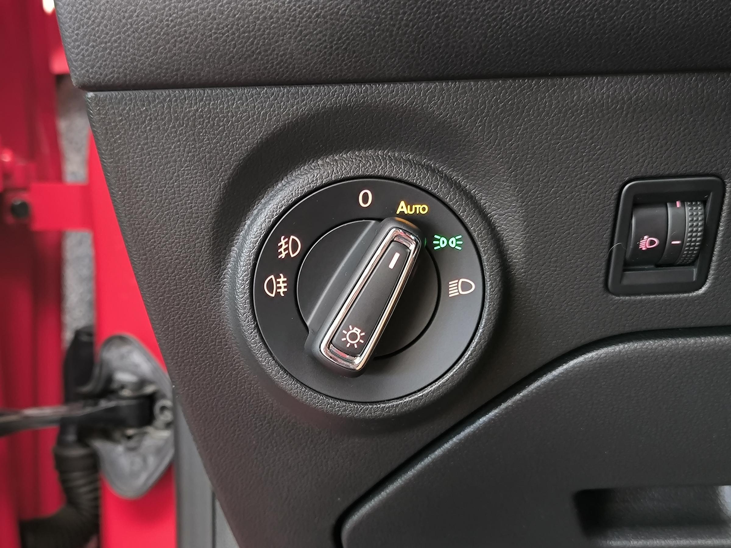 Seat Leon, 2014 - pohled č. 16