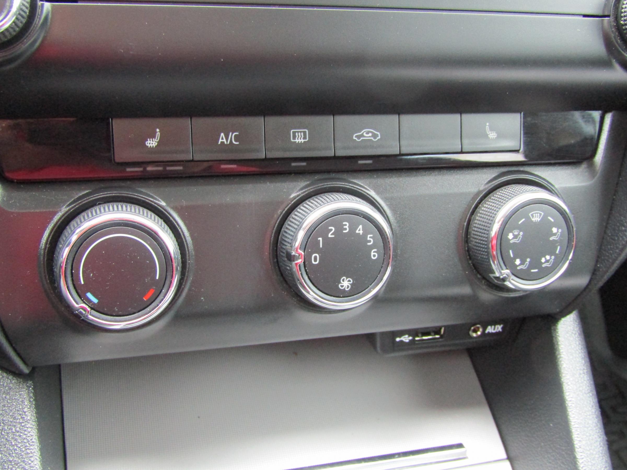 Škoda Octavia III, 2015 - pohled č. 11