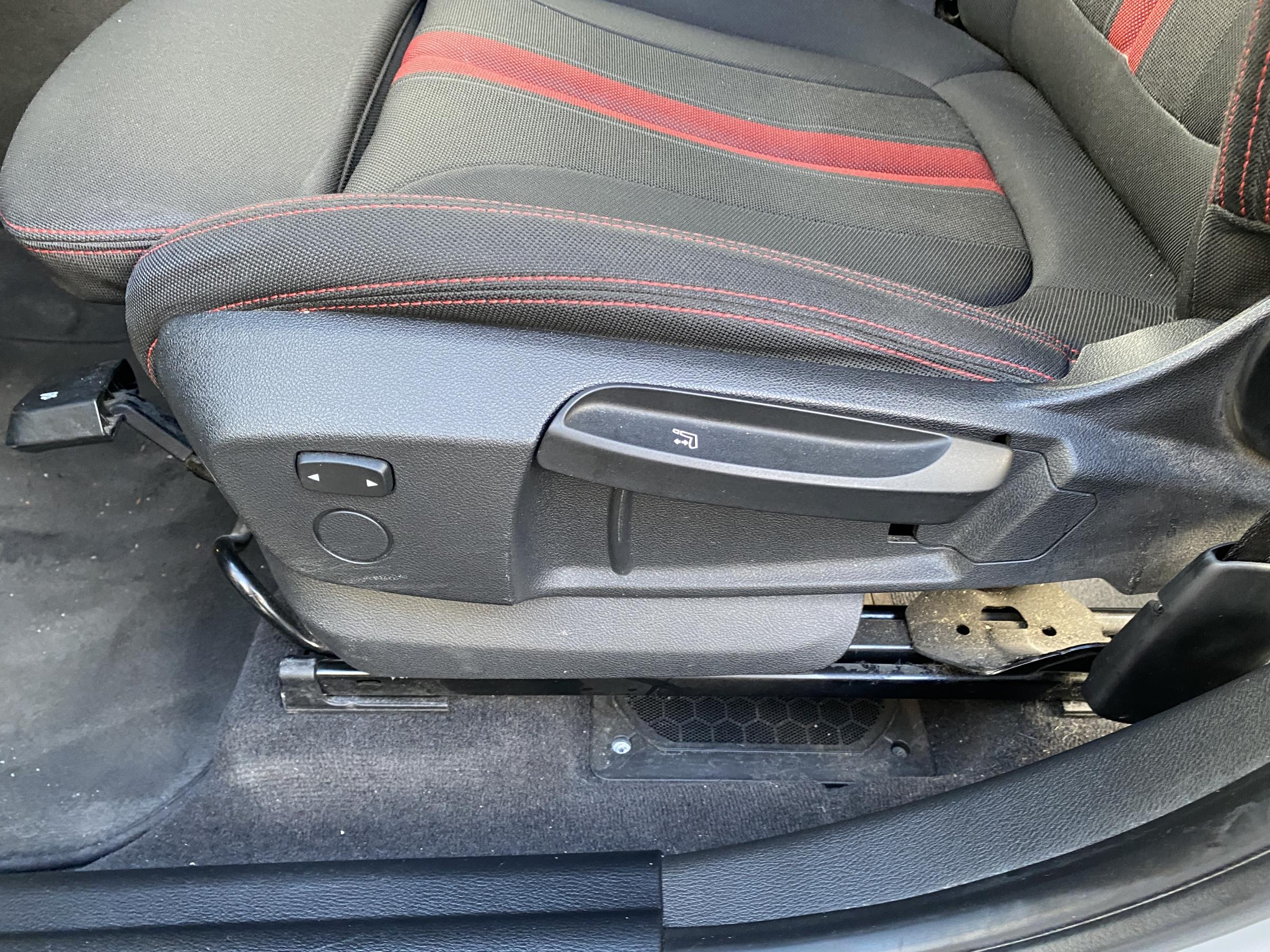 BMW X1, 2018 - pohled č. 14