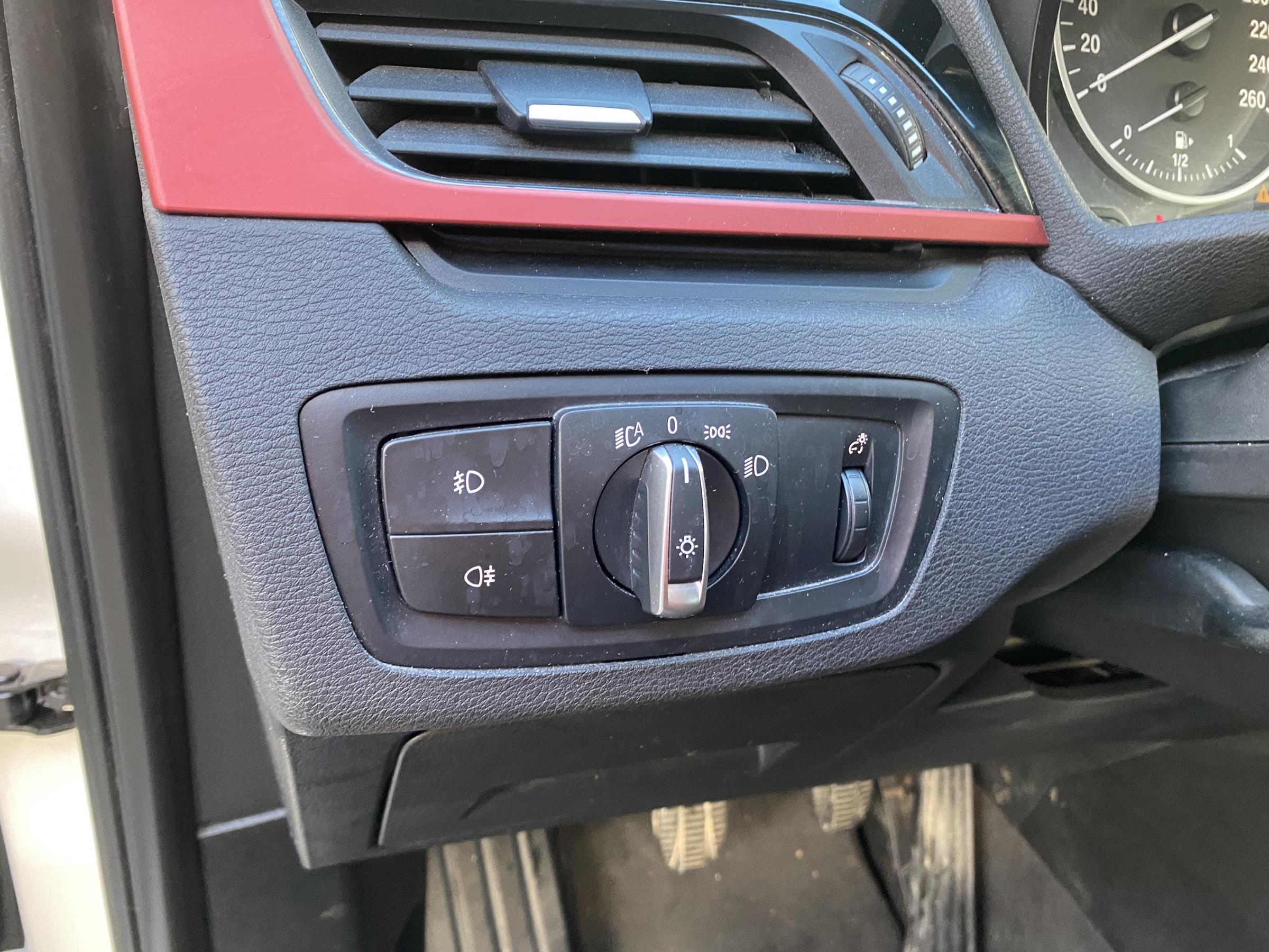 BMW X1, 2018 - pohled č. 15