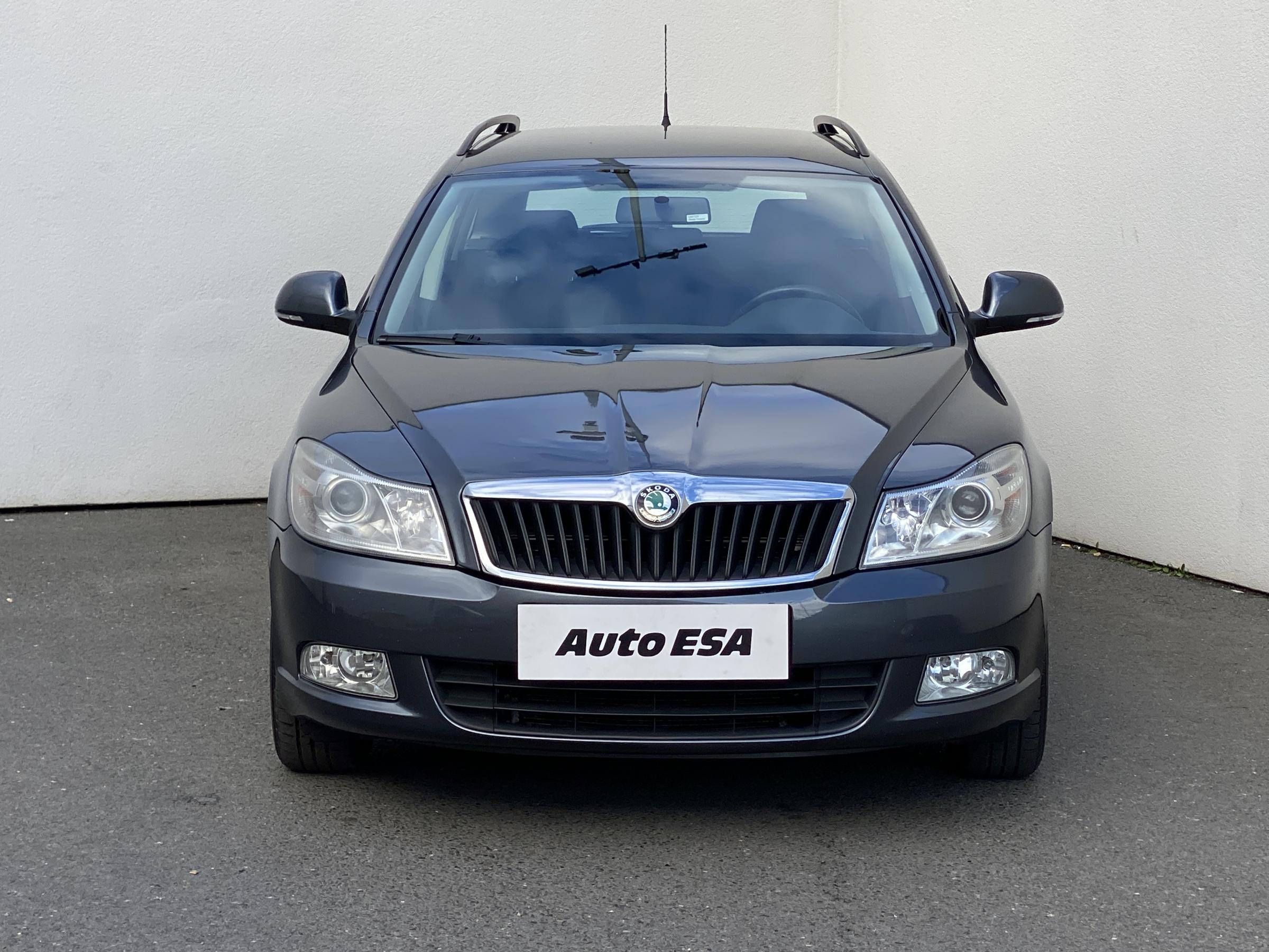 Škoda Octavia, 2012 - pohled č. 2