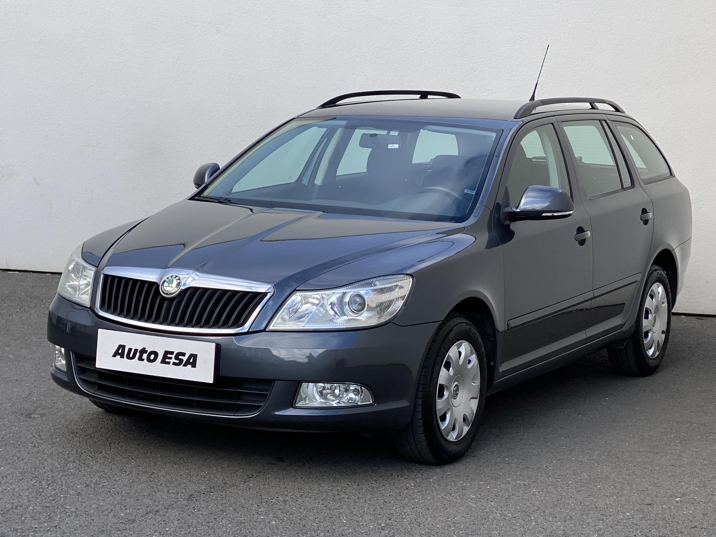 Škoda Octavia, 2012 - pohled č. 3