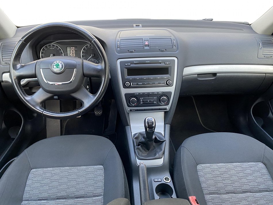 Škoda Octavia II 1.6 TDi Ambition