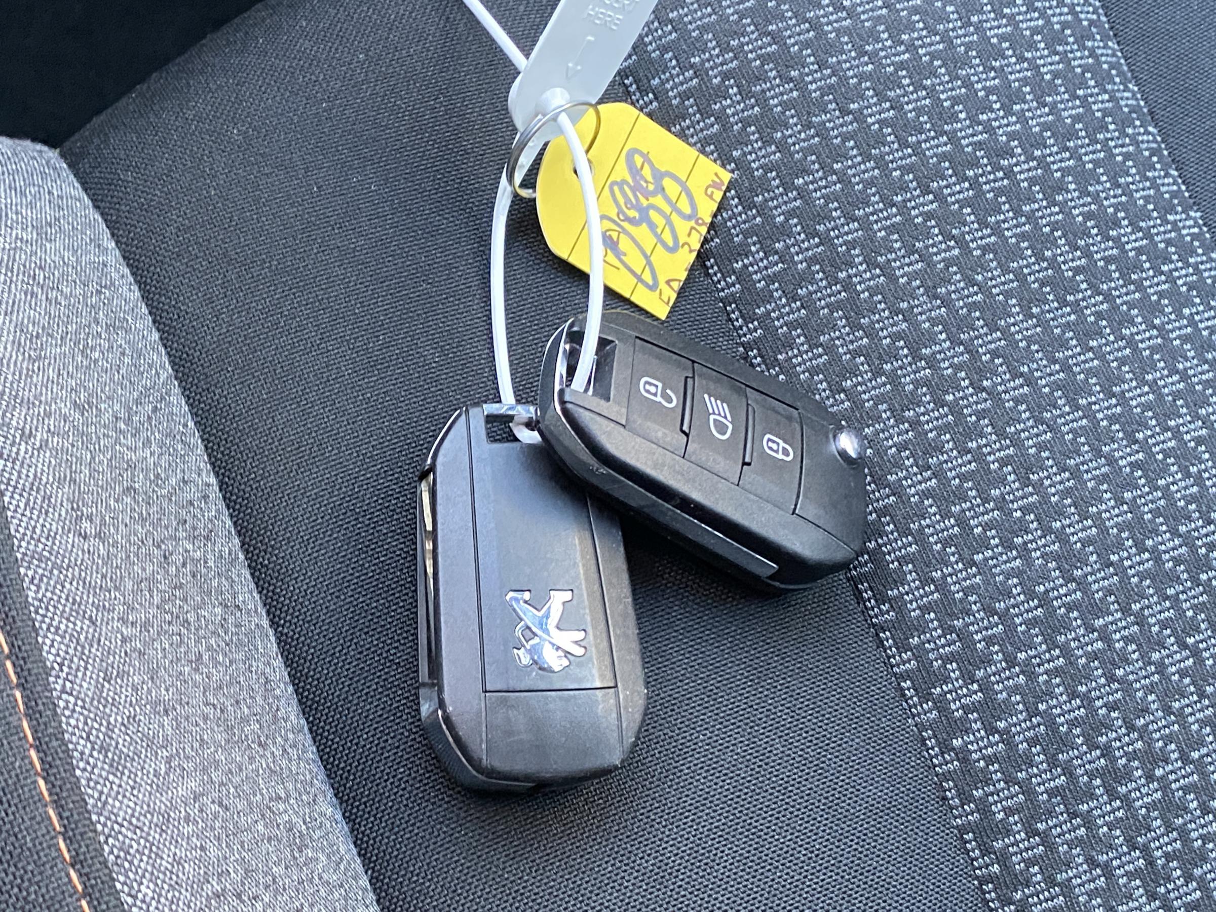 Peugeot 5008, 2020 - pohled č. 18