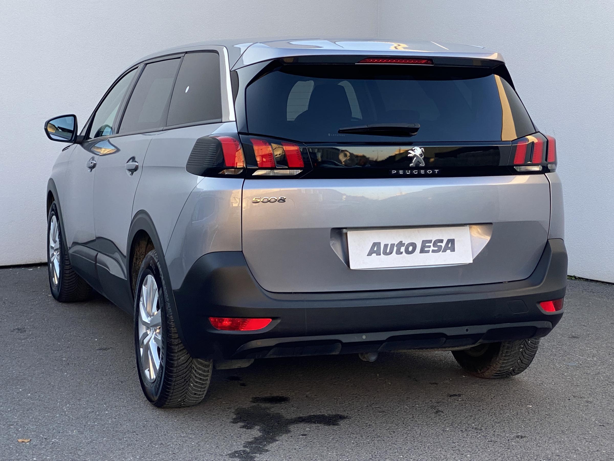 Peugeot 5008, 2020 - pohled č. 6