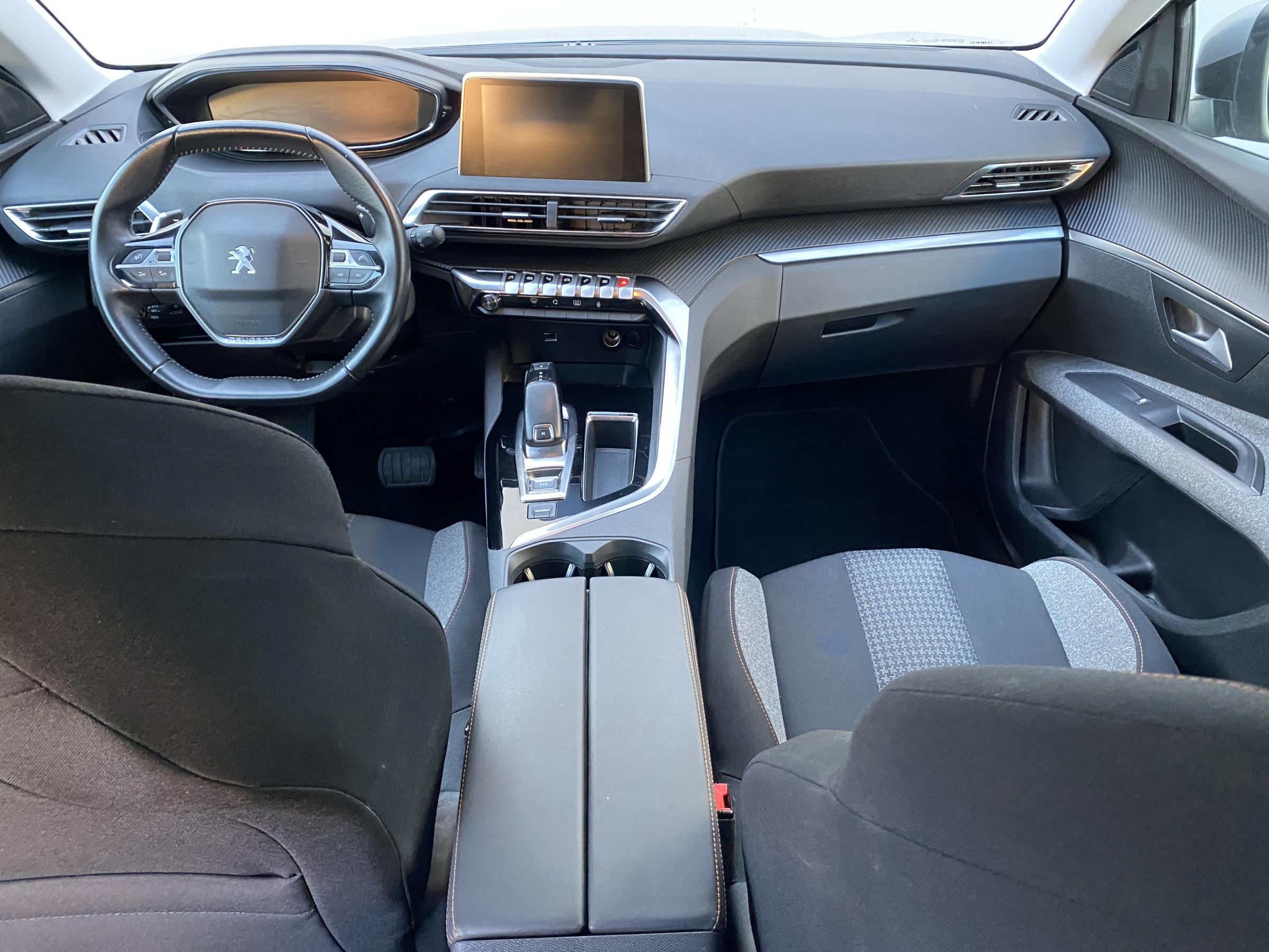 Peugeot 5008, 2020 - pohled č. 8