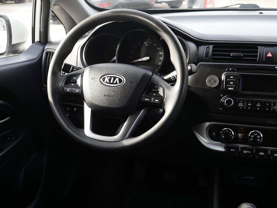 Kia Rio 1.2i 