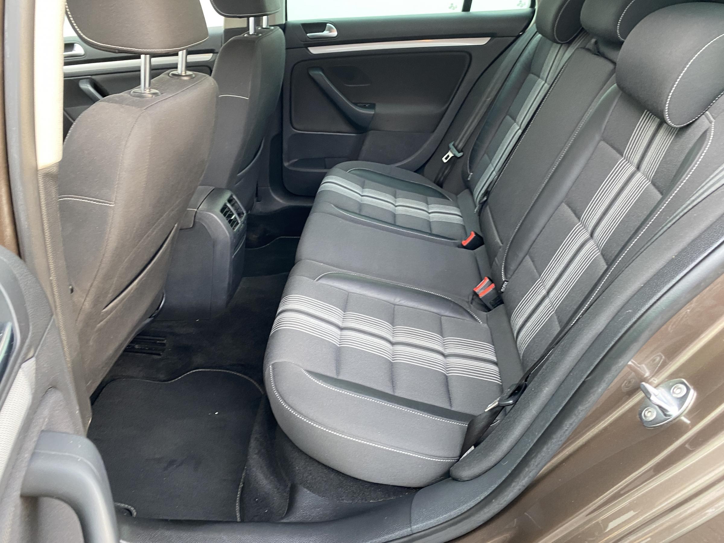 Volkswagen Golf, 2012 - pohled č. 10