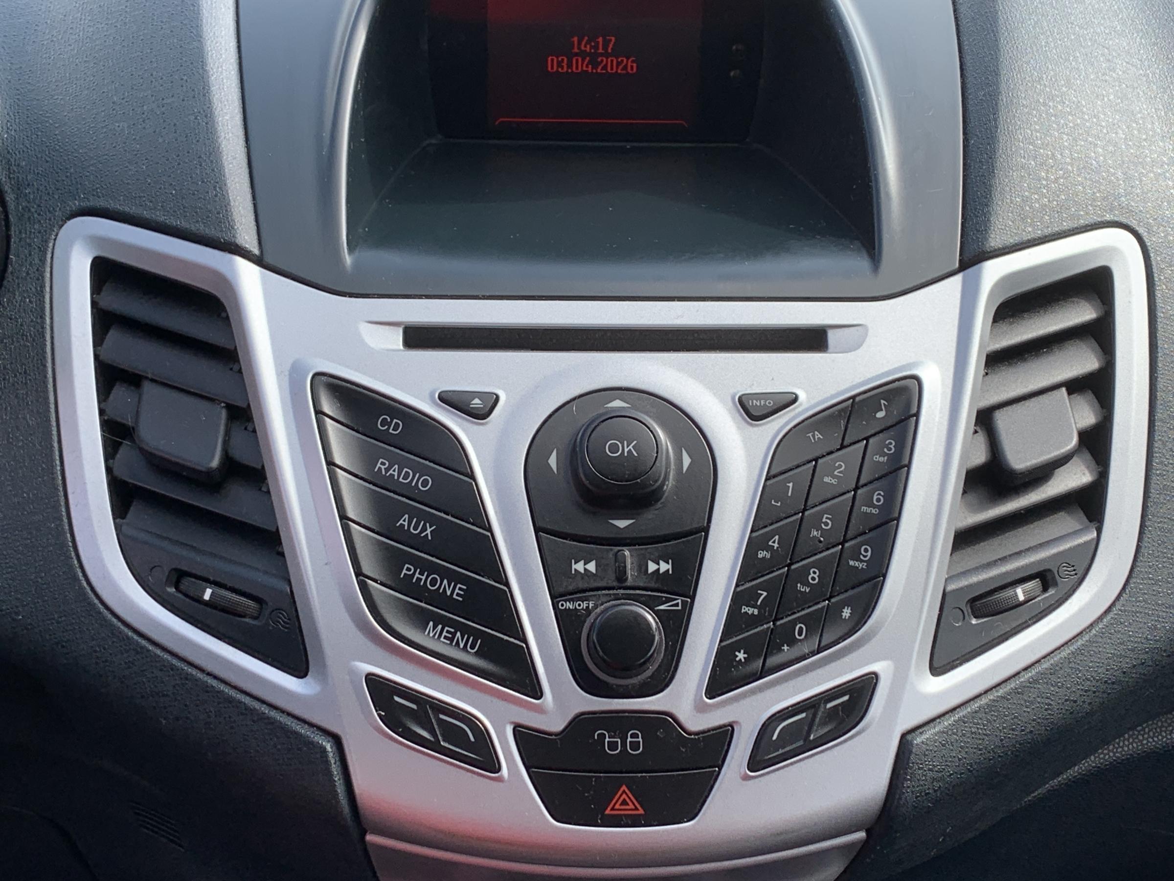 Ford Fiesta, 2012 - pohled č. 17