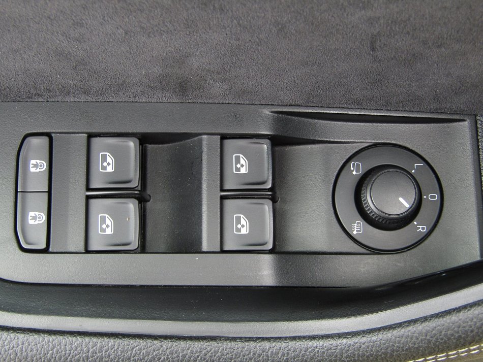Škoda Superb III 2.0 TDi SportLine
