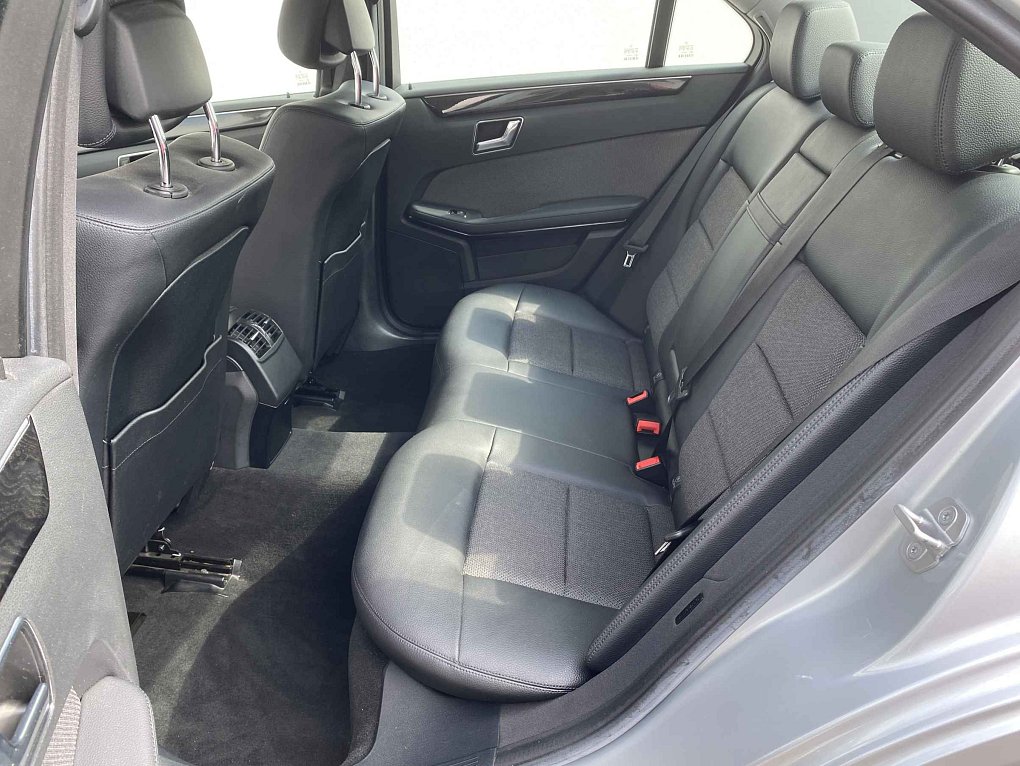 Mercedes-Benz Třída E 2.2 CDi Avantgarde E200