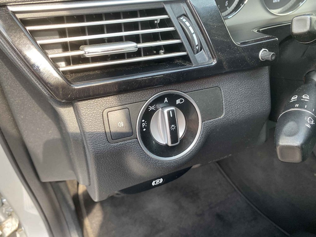 Mercedes-Benz Třída E 2.2 CDi Avantgarde E200