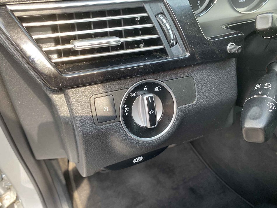 Mercedes-Benz Třída E 2.2 CDi Avantgarde E200