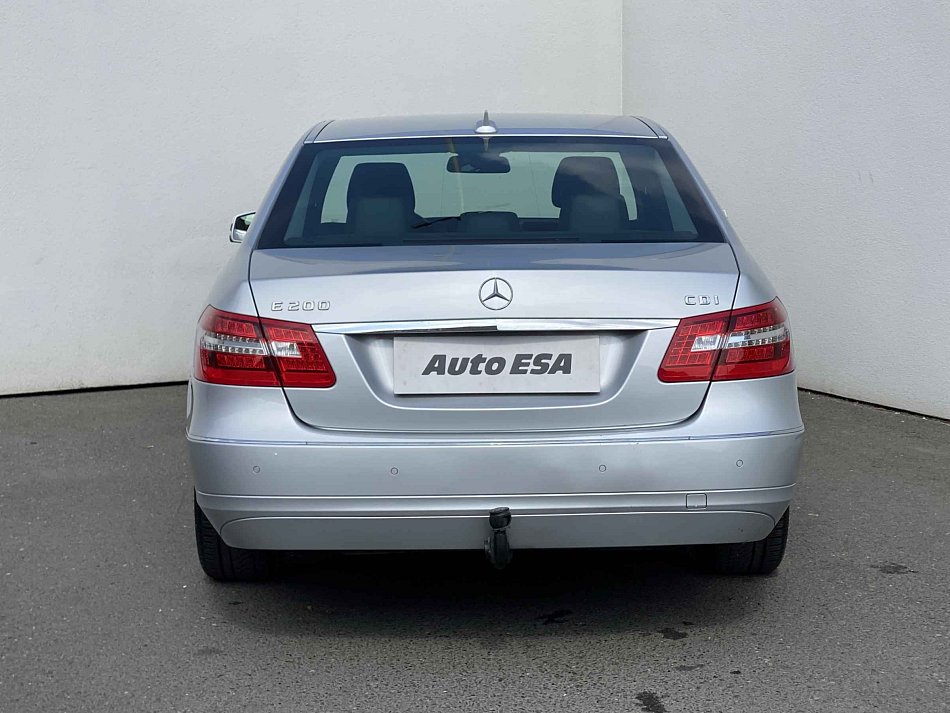 Mercedes-Benz Třída E 2.2 CDi Avantgarde E200