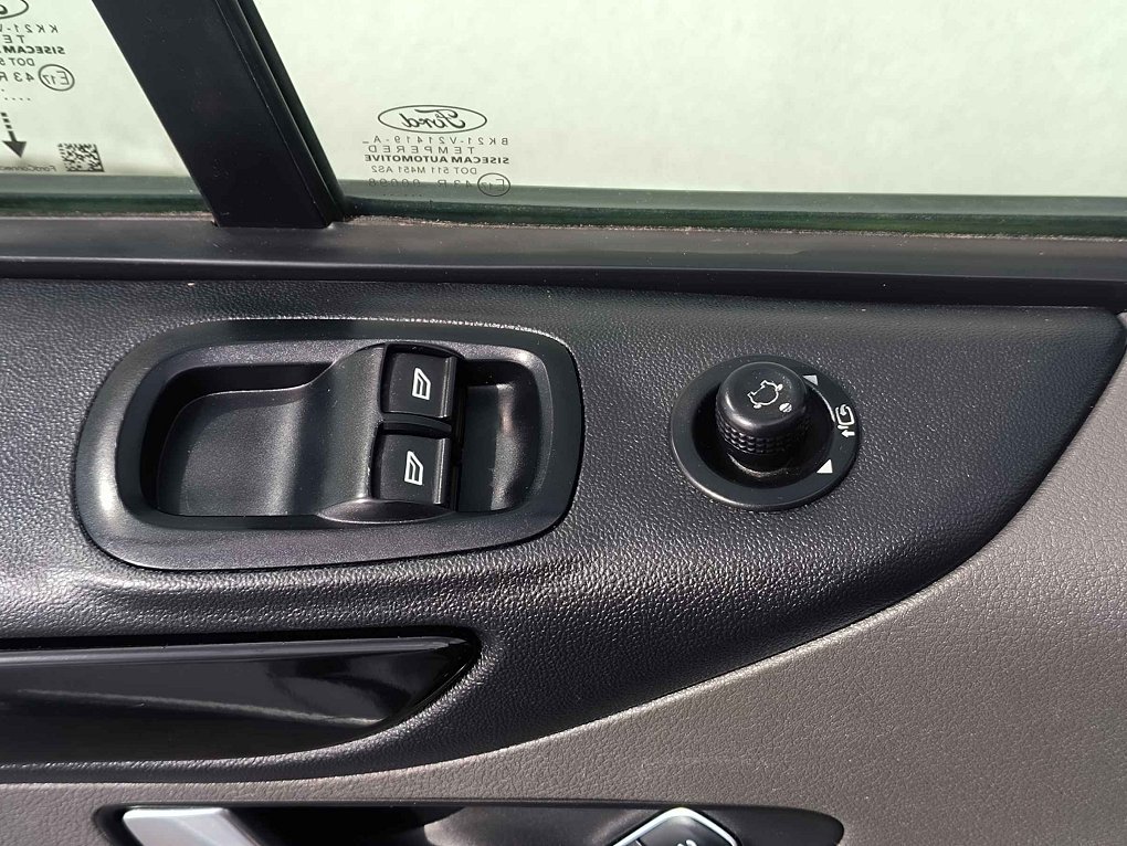 Ford Transit Custom 2.0TDCi Limited 6míst