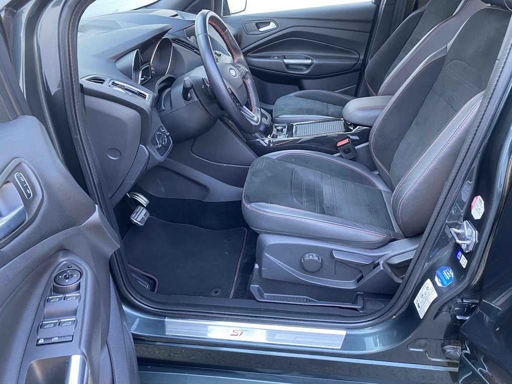 Ford Kuga 2.0 TDCi ST-Line 4x4
