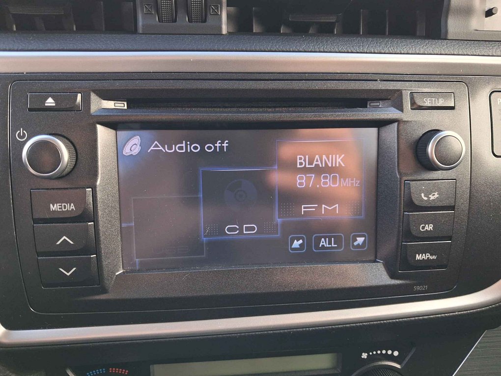 Toyota Auris 1.6VVTi 