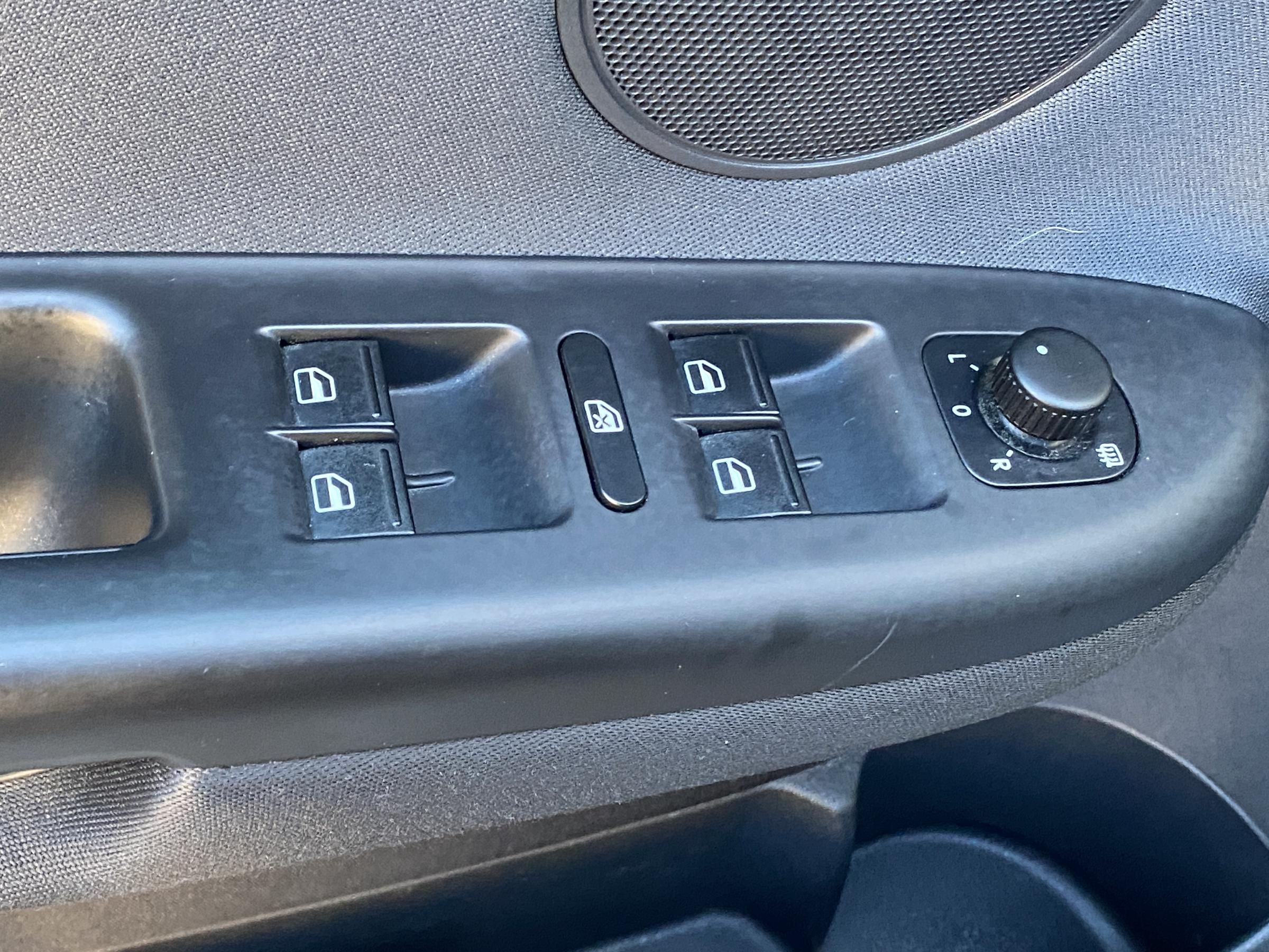 Volkswagen Golf Plus, 2012 - pohled č. 12