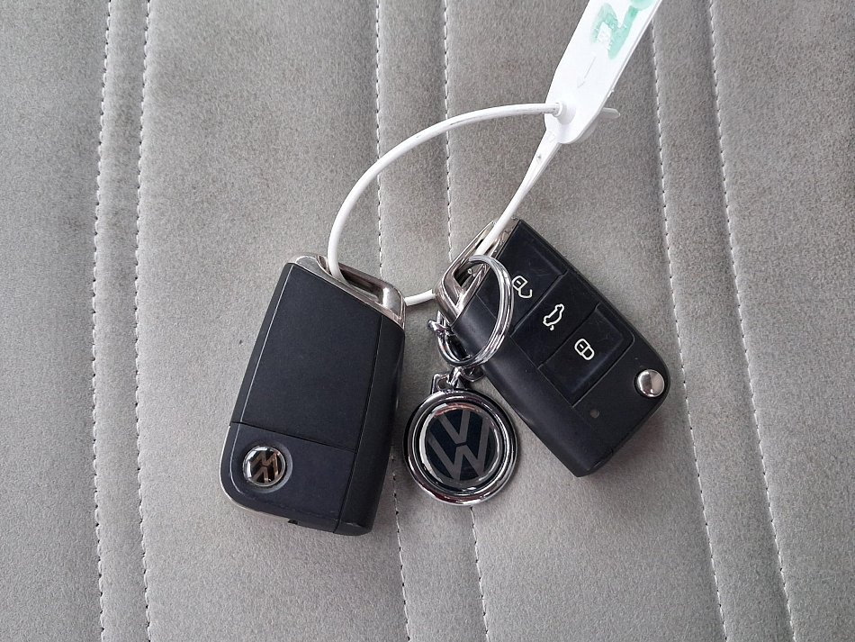 Volkswagen Touran 2.0 TDi 