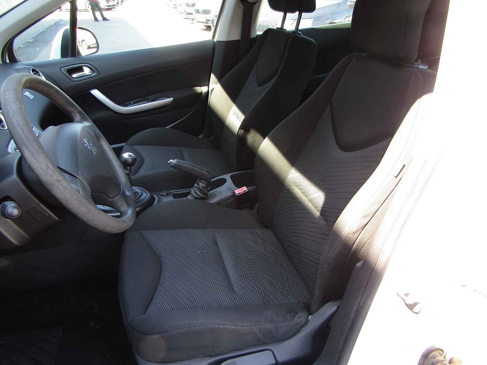 Peugeot 308 1.6 HDi 