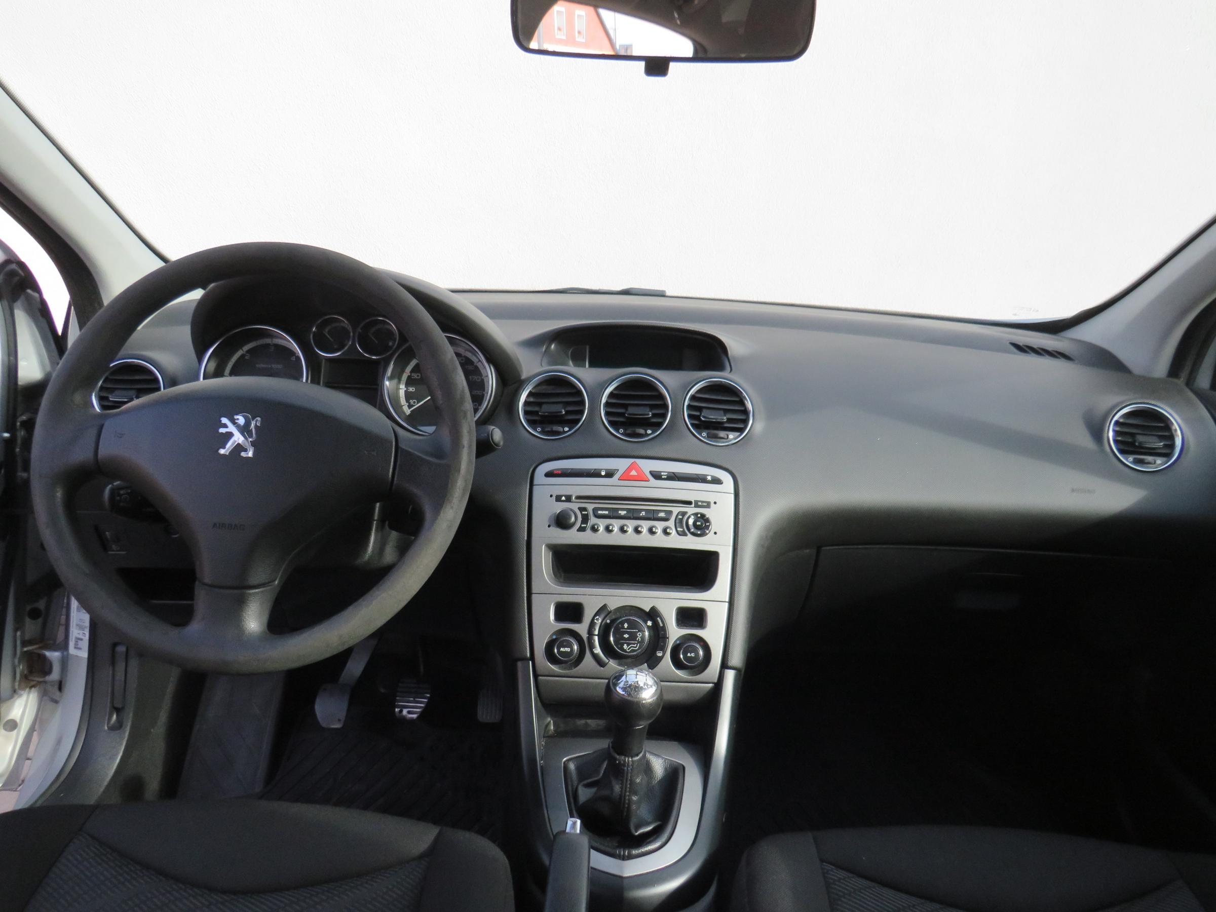 Peugeot 308, 2011 - pohled č. 9