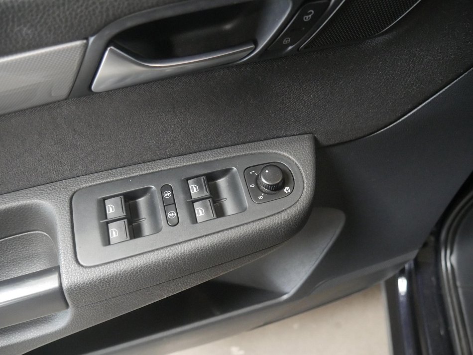 Volkswagen Sharan 2.0 TDi 