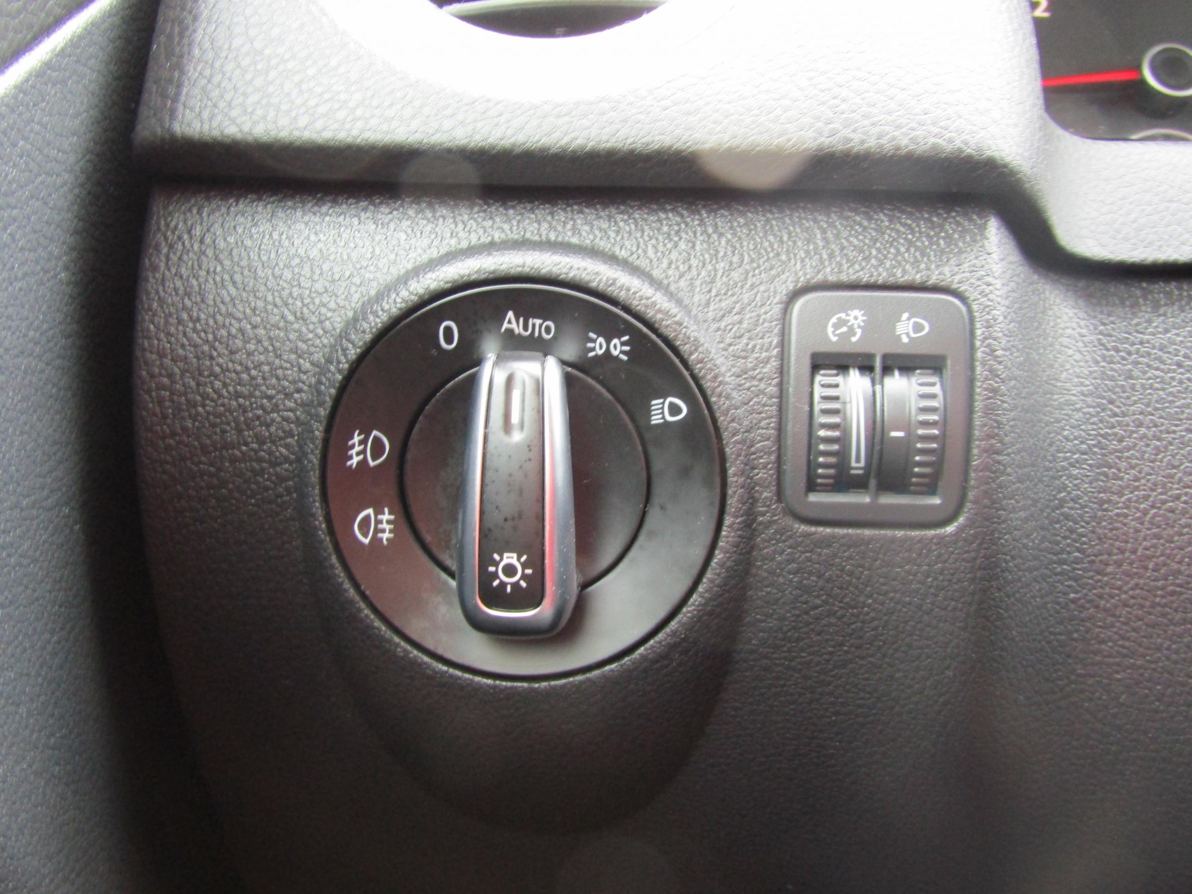 Volkswagen Tiguan, 2010 - pohled č. 15